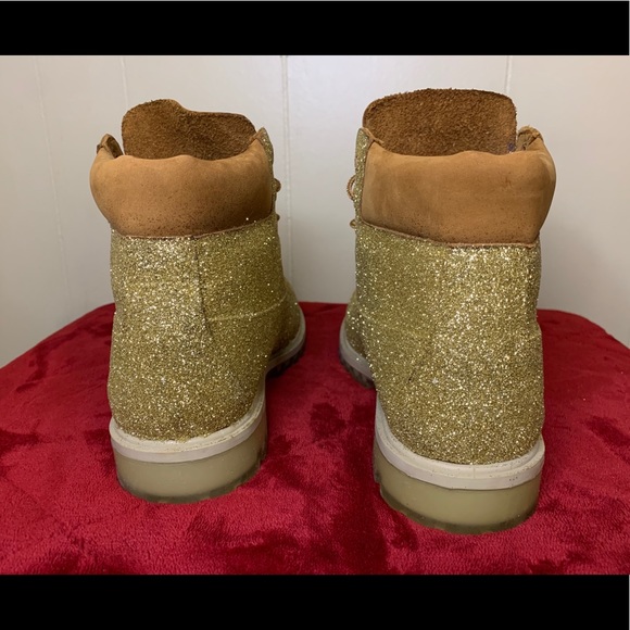 Sparkly Timberland Boots - Picture 2 of 5